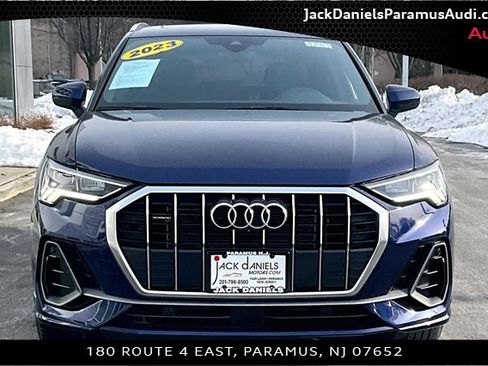 Used 2023 Audi Q3 2.0T Premium Plus w/ Premium Plus Package image 3
