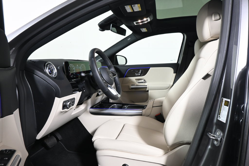 Used 2026 Mercedes-Benz GLA 250 4MATIC image 3