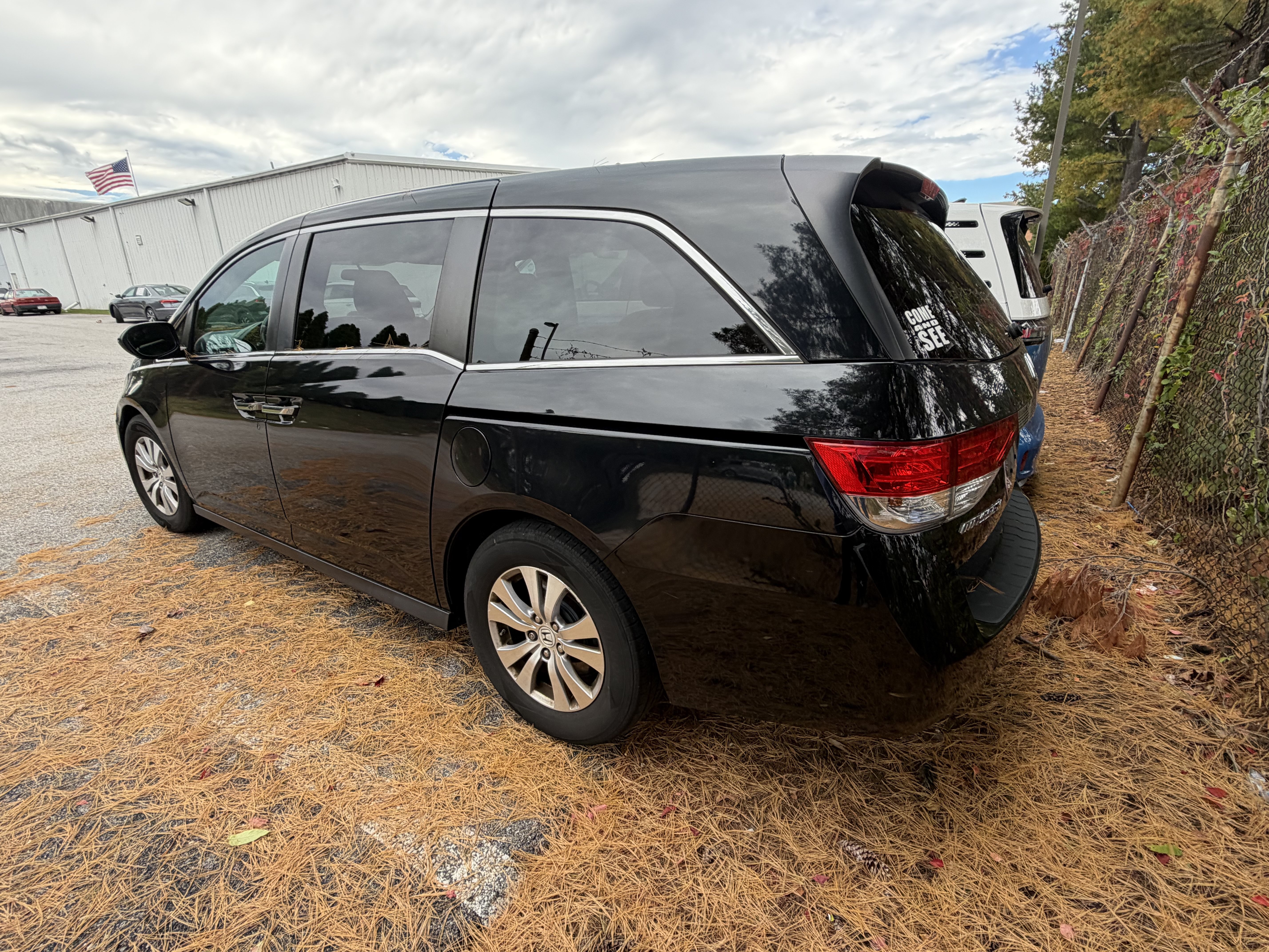 Used 2014 Honda Odyssey EX image 2