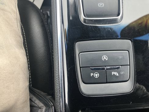 Used 2020 Ford Edge ST w/ Equipment Group 401A image 32