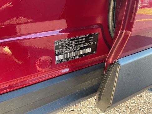 Used 2022 Toyota RAV4 Limited image 24