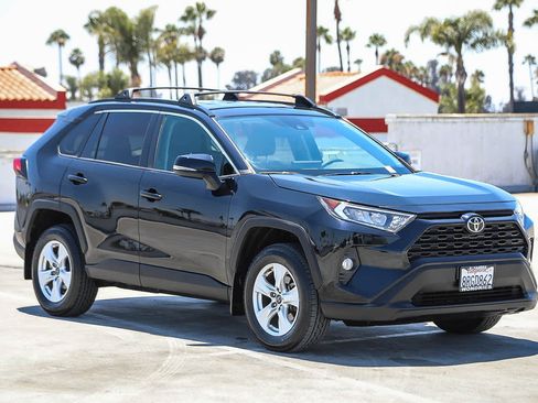 Certified 2020 Toyota RAV4 XLE w/ Carpet Mat Package FWD image 4