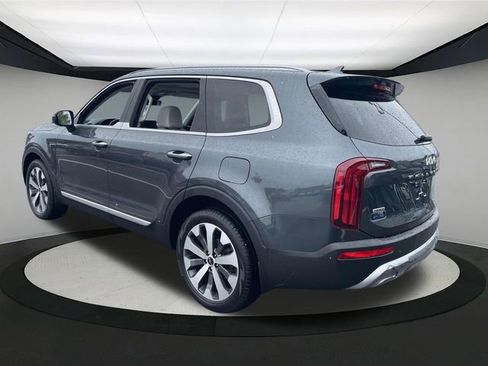 Used 2022 Kia Telluride S image 10