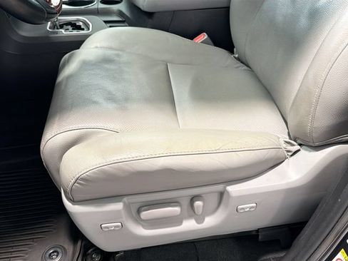 Certified 2019 Toyota Sequoia Platinum AWD/4WD image 18