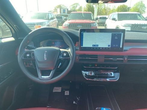 New 2025 Lincoln Corsair Reserve w/ Rear Removable Package Tray AWD/4WD image 14