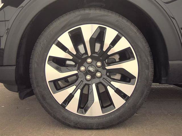 Used 2026 Ford Explorer Platinum w/ LUX Leather Package AWD/4WD image 7