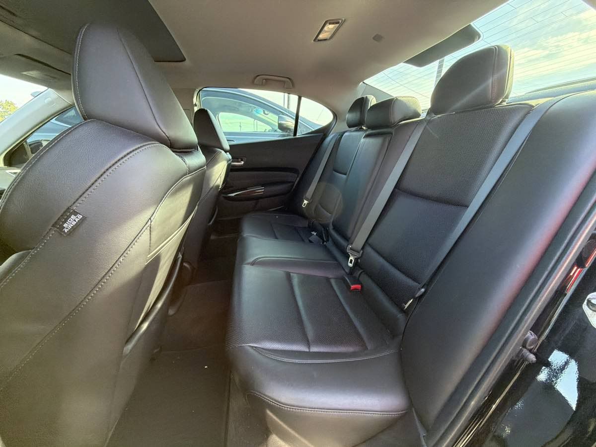 Used 2015 Acura TLX w/ Technology Package FWD image 7