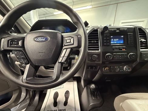 Used 2017 Ford F250 XLT w/ FX4 Off-Road Package AWD/4WD image 16