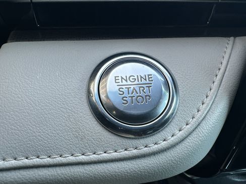 Certified 2024 Lincoln Nautilus Premier image 24