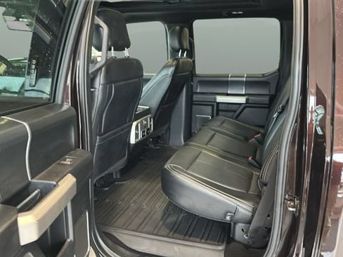 Used 2019 Ford F150 Lariat w/ Equipment Group 502A Luxury AWD/4WD image 17