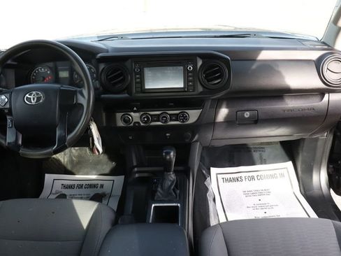 Used 2017 Toyota Tacoma 4x4 Access Cab image 12