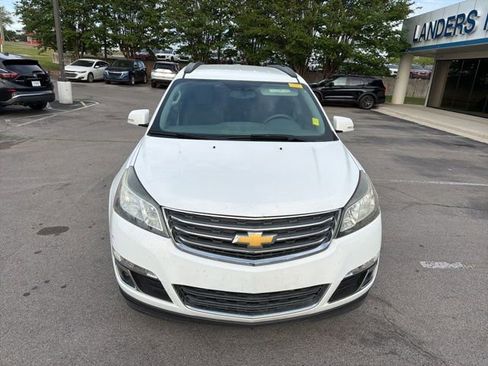 Used 2017 Chevrolet Traverse LT w/ Traveler's Package image 10