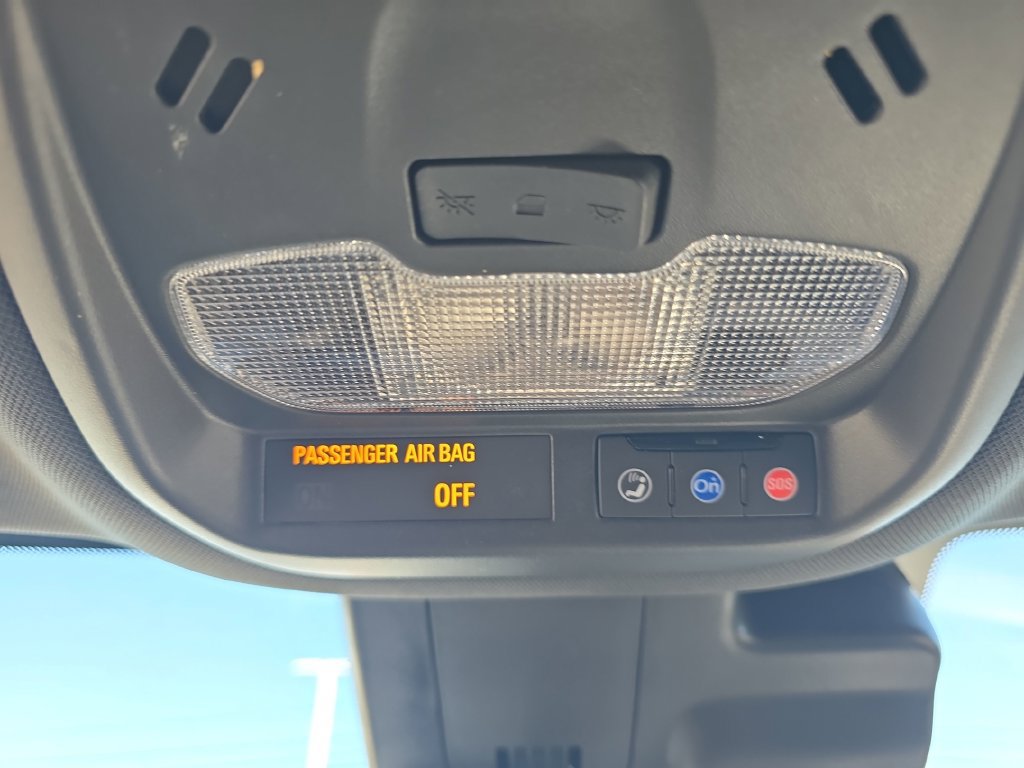 Used 2026 Chevrolet Trax RS FWD image 28