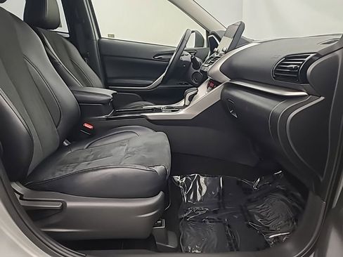 Used 2025 Mitsubishi Eclipse Cross SE AWD/4WD image 14