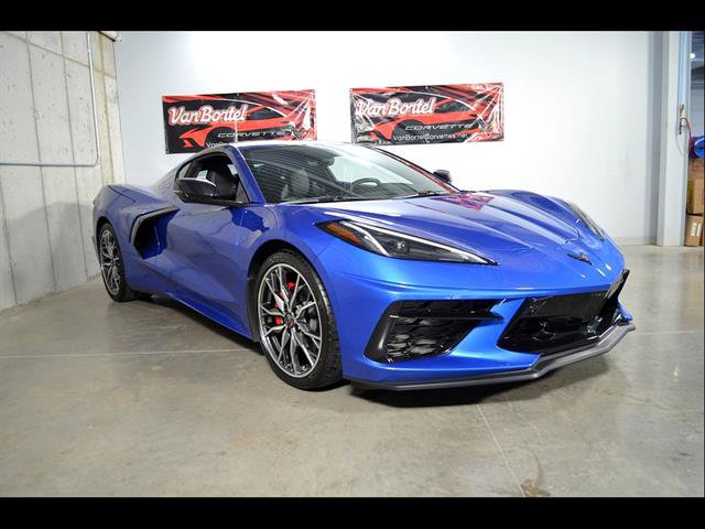 Used 2023 Chevrolet Corvette Stingray Preferred Cpe w/ Body-Color Dual Roof Package RWD image 2