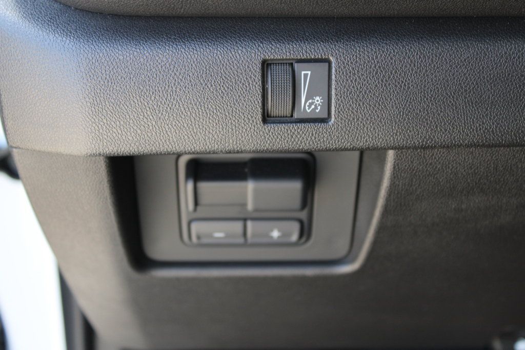 Used 2024 Chevrolet Colorado Trail Boss w/ LPO, Dark Essentials Package AWD/4WD image 26