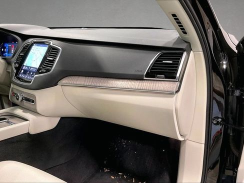 Certified 2024 Volvo XC90 B6 Plus w/ Protection Package Premier AWD/4WD image 27