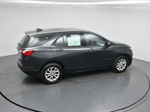 Used 2019 Chevrolet Equinox LS AWD/4WD image 40