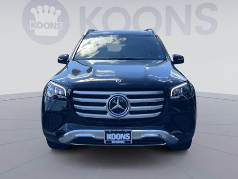 Used 2025 Mercedes-Benz GLS 450 4MATIC image 4
