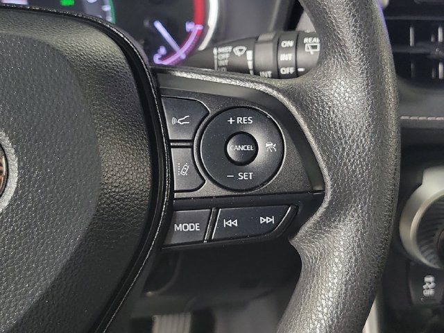 Used 2024 Toyota RAV4 XLE w/ Convenience Package FWD image 25