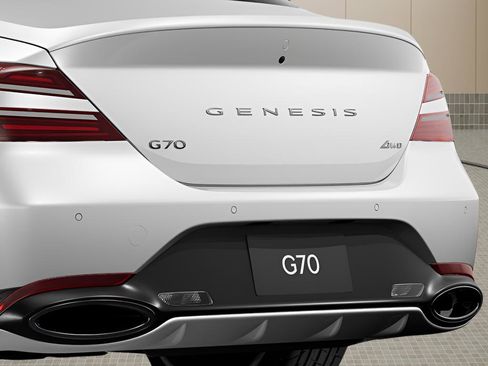 New 2026 Genesis G70 2.5T Prestige image 15