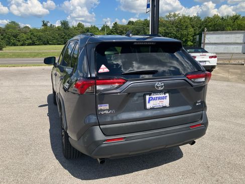 Used 2020 Toyota RAV4 LE w/ All Weather Liner Package AWD/4WD image 6
