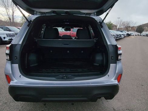 Used 2025 Subaru Forester Premium image 25