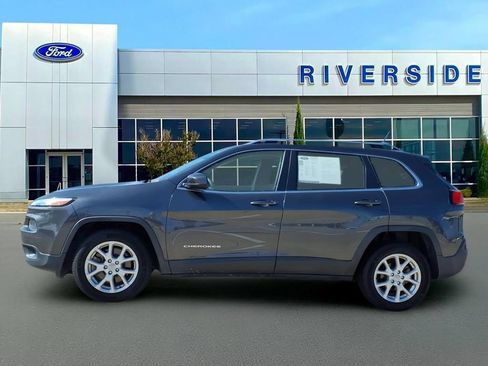 Used 2015 Jeep Cherokee Latitude FWD image 4
