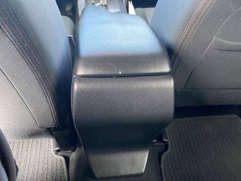 Used 2023 Subaru Crosstrek 2.0i image 31