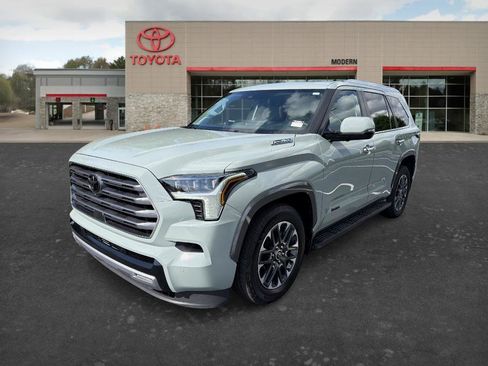 Certified 2024 Toyota Sequoia Limited w/ Tow Technology Package AWD/4WD image 1