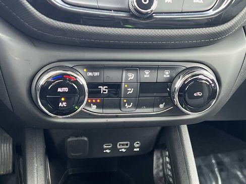 Used 2023 Chevrolet TrailBlazer LT w/ Convenience Package AWD/4WD image 18