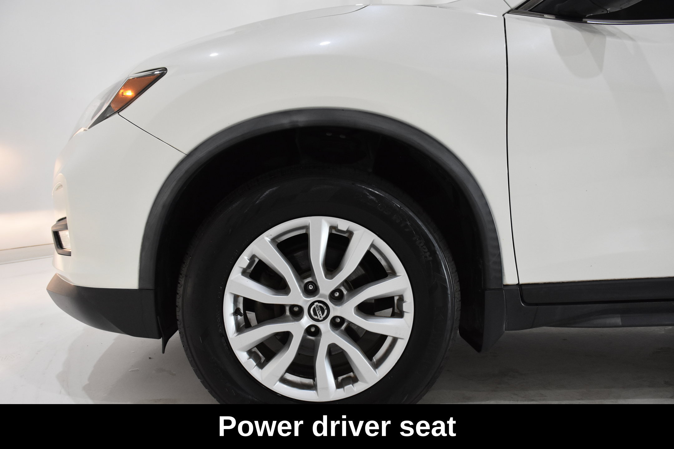Used 2019 Nissan Rogue SV AWD/4WD image 8