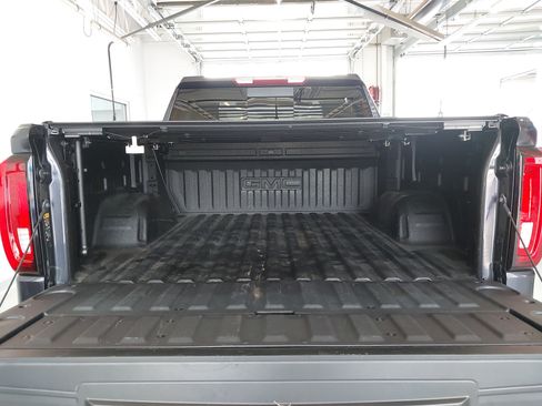 Used 2025 GMC Sierra 1500 SLT w/ SLT Premium Plus Package AWD/4WD image 27