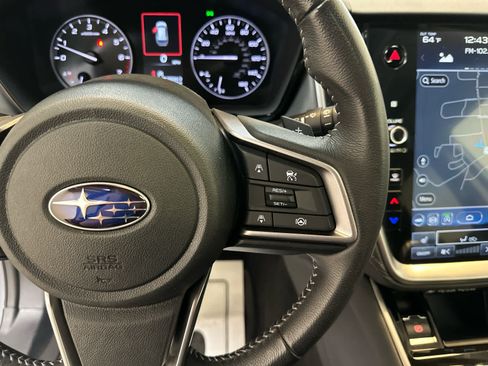 Used 2024 Subaru Outback Premium AWD/4WD image 21