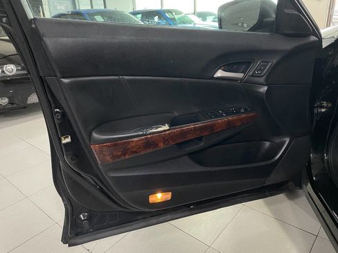 Used 2011 Honda Crosstour EX-L image 15