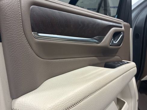 Used 2024 GMC Yukon Denali AWD/4WD image 21