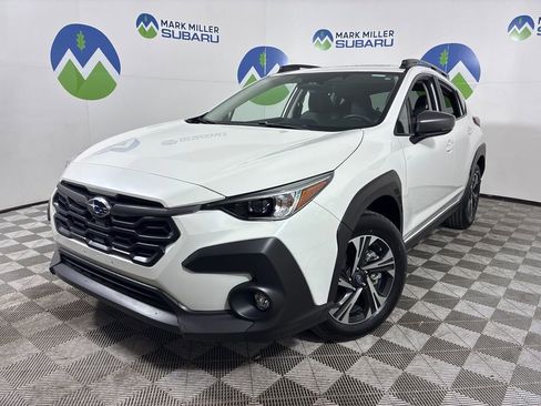 Used 2025 Subaru Crosstrek 2.0i Premium image 4