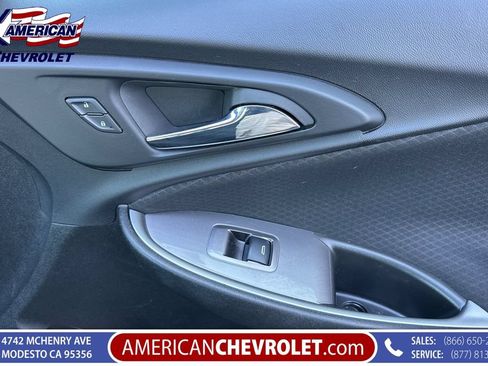 Used 2023 Chevrolet Malibu LT FWD image 23