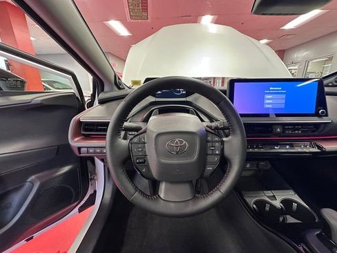 Used 2024 Toyota Prius Prime Premium w/ Advanced Technology Package image 17