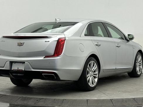 Used 2019 Cadillac XTS Luxury image 8