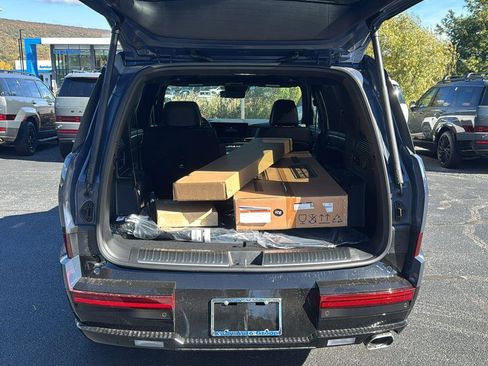 New 2026 Hyundai Santa Fe Calligraphy AWD/4WD image 7