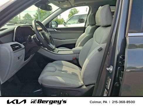 Used 2022 Hyundai Palisade SEL w/ 8P Bench Seat Package AWD/4WD image 16
