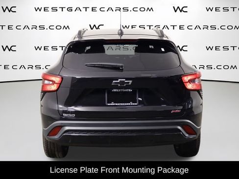Used 2025 Chevrolet Trax RS w/ Sunroof Package FWD image 4