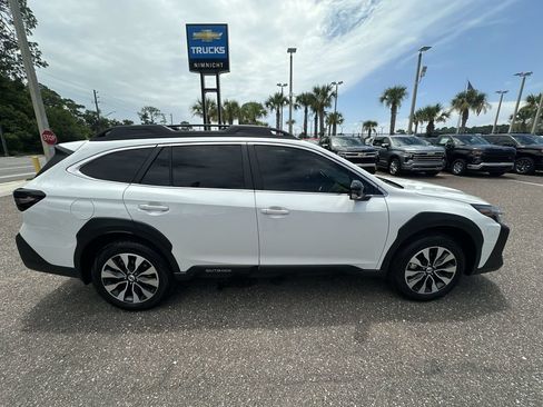 Used 2025 Subaru Outback Limited w/ Popular Package #2 AWD/4WD image 17