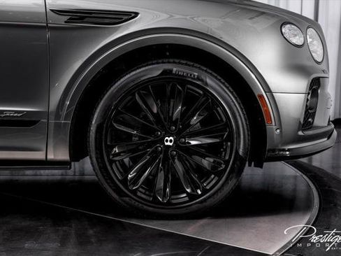Used 2021 Bentley Bentayga Speed AWD/4WD image 23