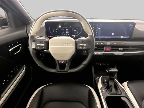 Used 2025 Kia K4 GT-Line w/ GT-Line Premium Package FWD image 6
