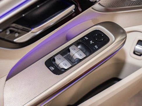 Used 2026 Mercedes-Benz CLE 300 4MATIC Cabriolet image 16