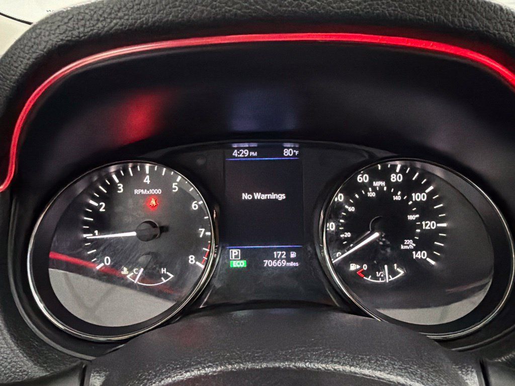 Used 2020 Nissan Rogue SV AWD/4WD image 15