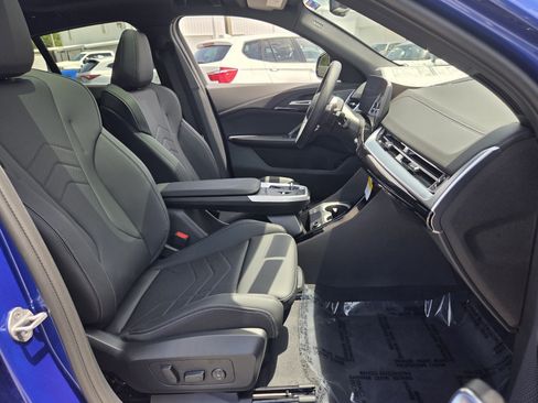 New 2026 BMW X2 xDrive28i w/ Technology Package AWD/4WD image 17