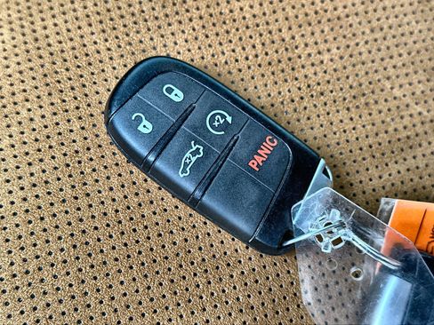 Used 2021 Dodge Challenger GT w/ Plus Package image 20